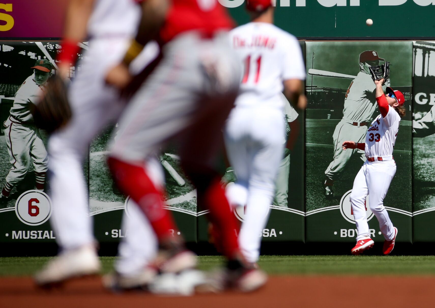 Cardinals beat Cincinnati Reds 5-1 in of doubleheader